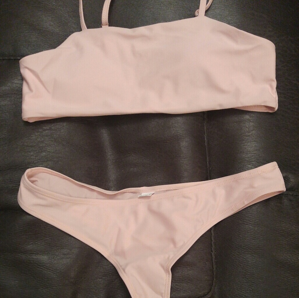 3 Bikinis NEVER worn - Picture 4 of 4